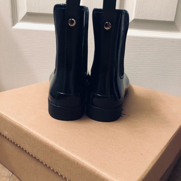 BLACK RAIN BOOTS!!! Size 8 - Picture 3 of 11
